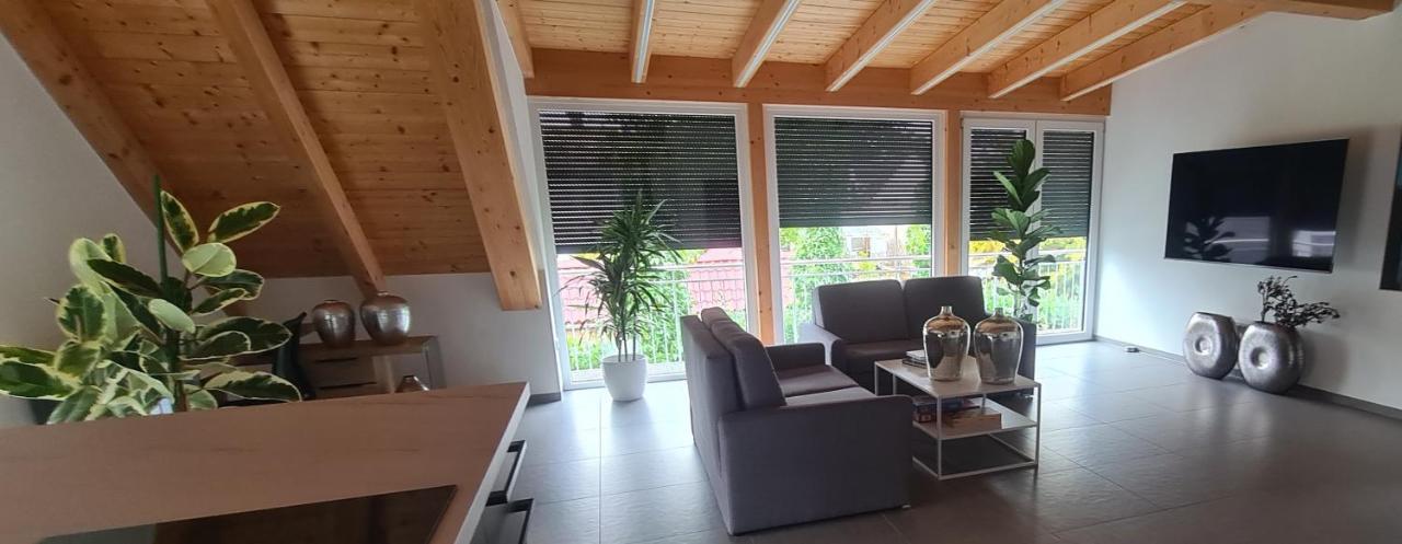 Moderne Ferienunterkunft/Wohnung 부르그탄 외부 사진